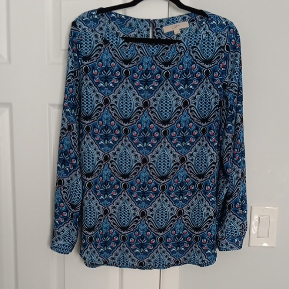 LOFT Tops - 3/$15 LOFT Blue and Black Patterned Blouse